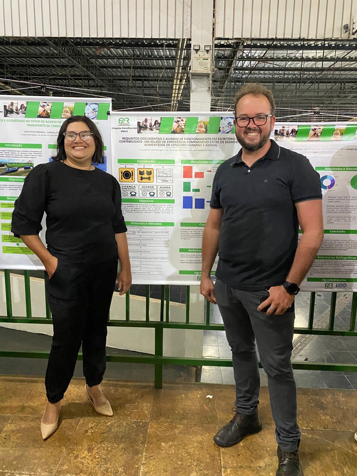 Foto 2 — Simpósio Científico 2025