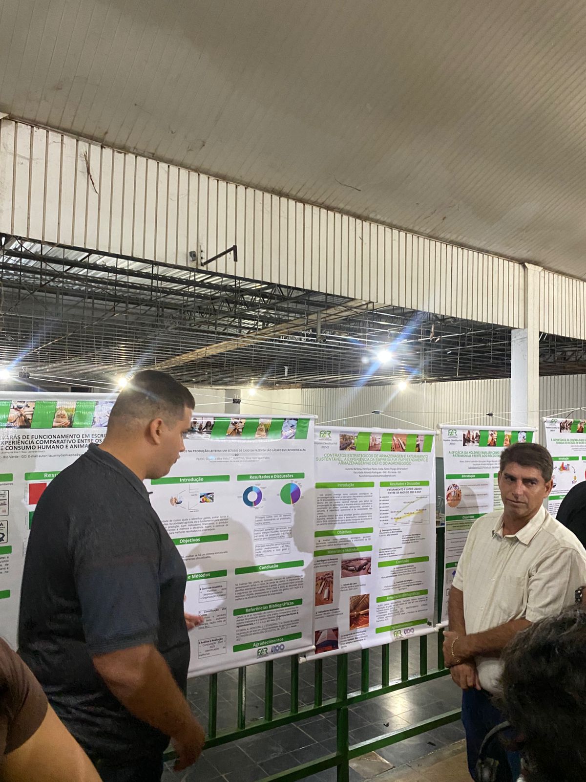 Foto 4 — Simpósio Científico 2025