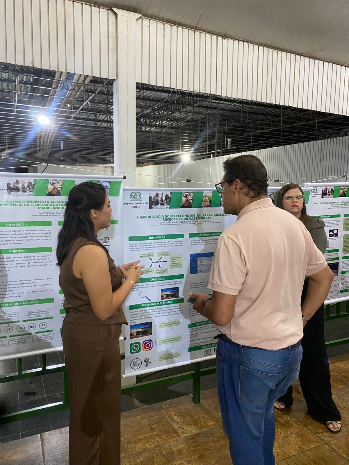 Foto 5 — Simpósio Científico 2025