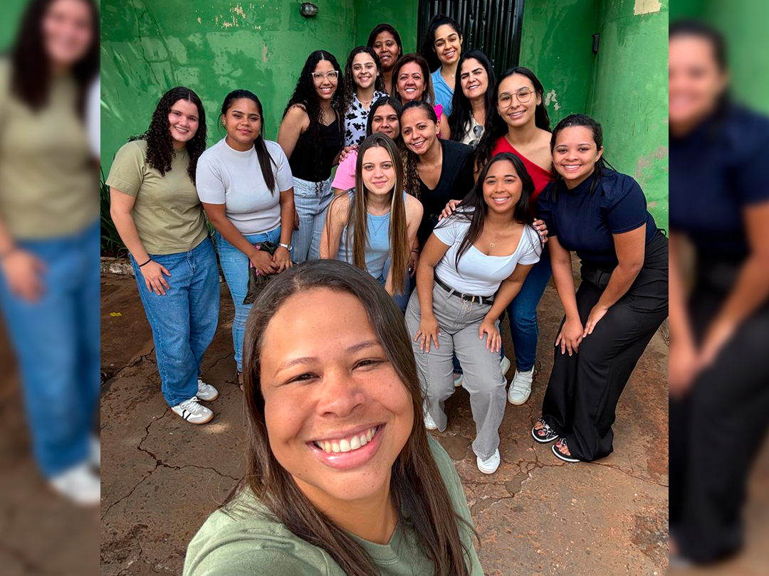 Foto 1 — Visita ao CAT e as Residências Terapêuticas