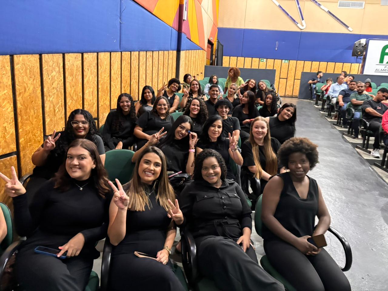 Foto 3 — Cerimônia do Livro - 1º semestre de 2026