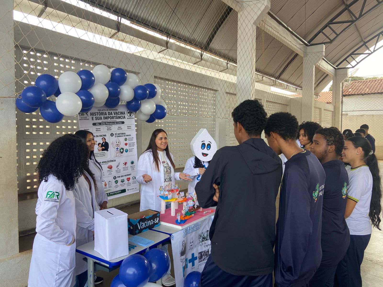 Foto 5 — Projeto de Extensão leva educação em saúde ao Colégio Estadual Manoel Ayres