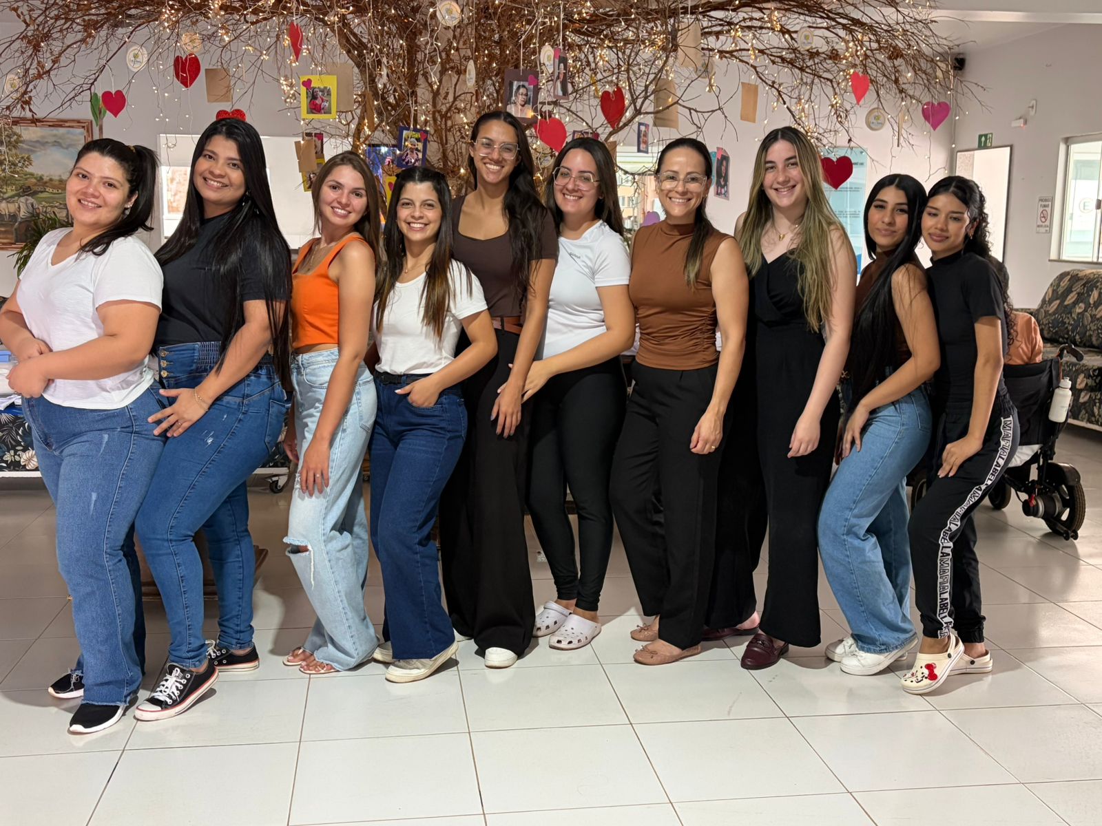 Foto 1 — Projeto de Extensão "Saúde Sempre Sorrindo" - Lar dos Vovôs