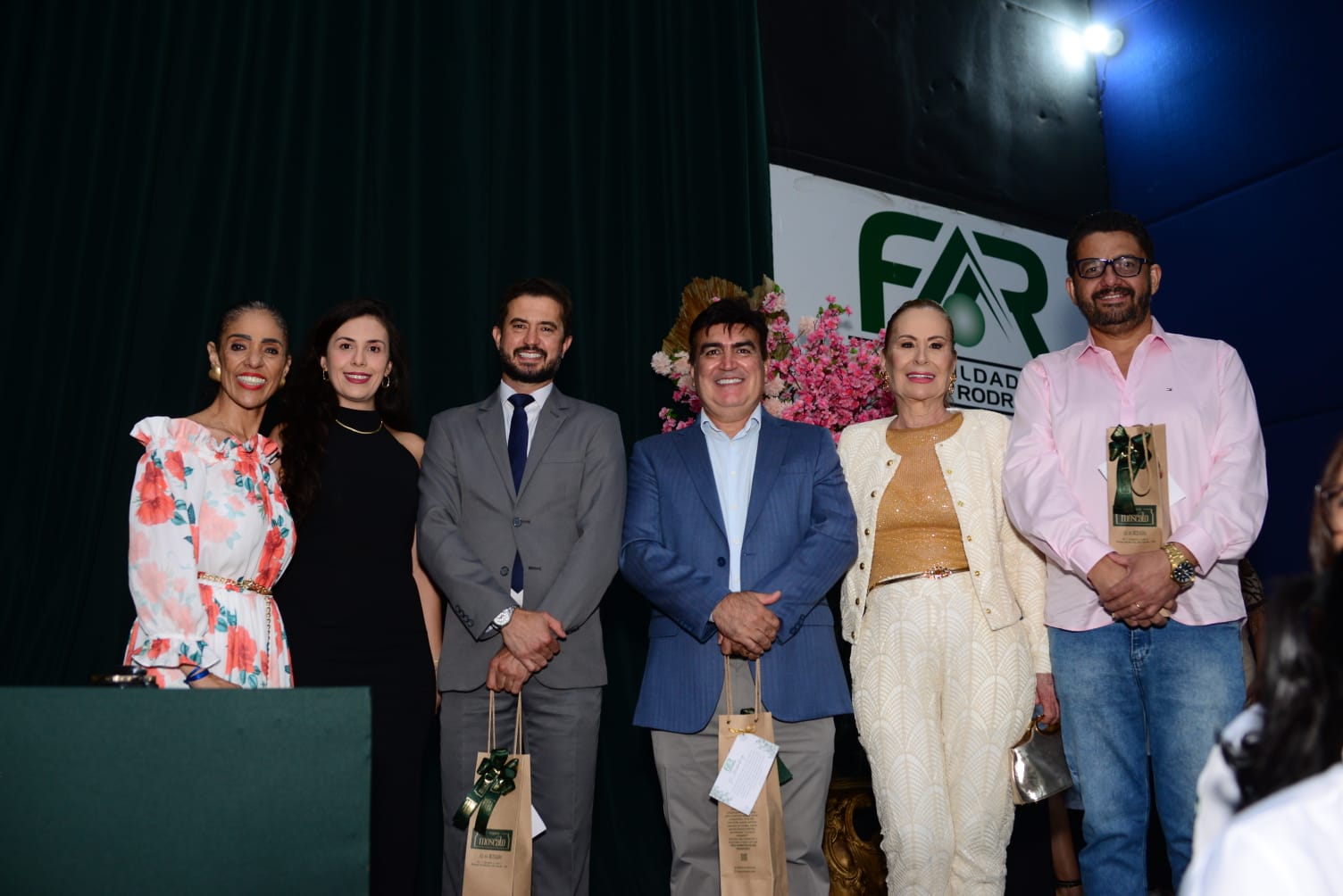 Foto 2 — Cerimônia do Jaleco dos cursos da Saúde 2026/2